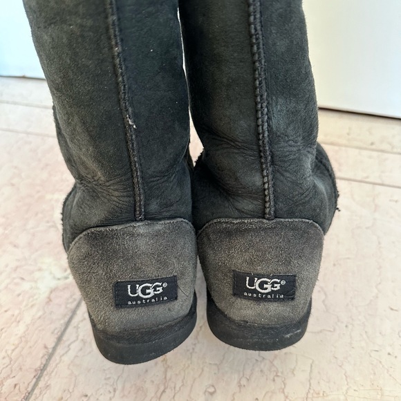 UGG Australia Black Tall Shearling Boots - Picture 9 of 16